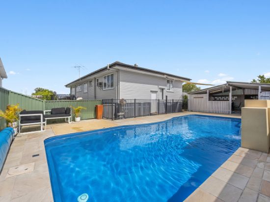 43 Raceview Street, Eastern Heights, Qld 4305