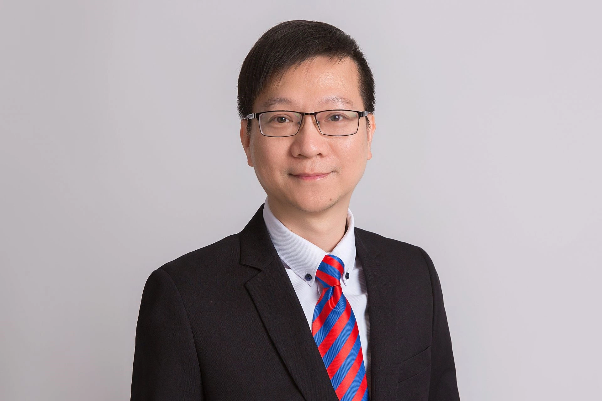 Charlie Luo Real Estate Agent