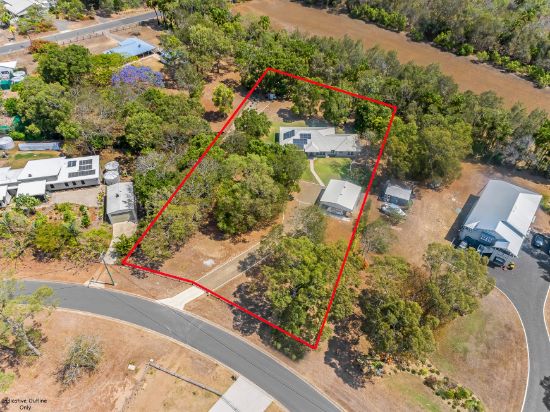 46 KINGFISHER CRESCENT, Moore Park Beach, Qld 4670