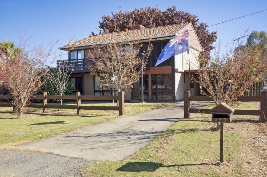 462 Whorouly Road, Whorouly, Vic 3735