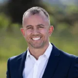 Cayne  Moar - Real Estate Agent From - Ray White Rural - Guyra/Armidale