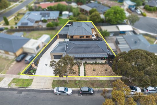 49 and 49A Argyll Circuit, Melton West, Vic 3337