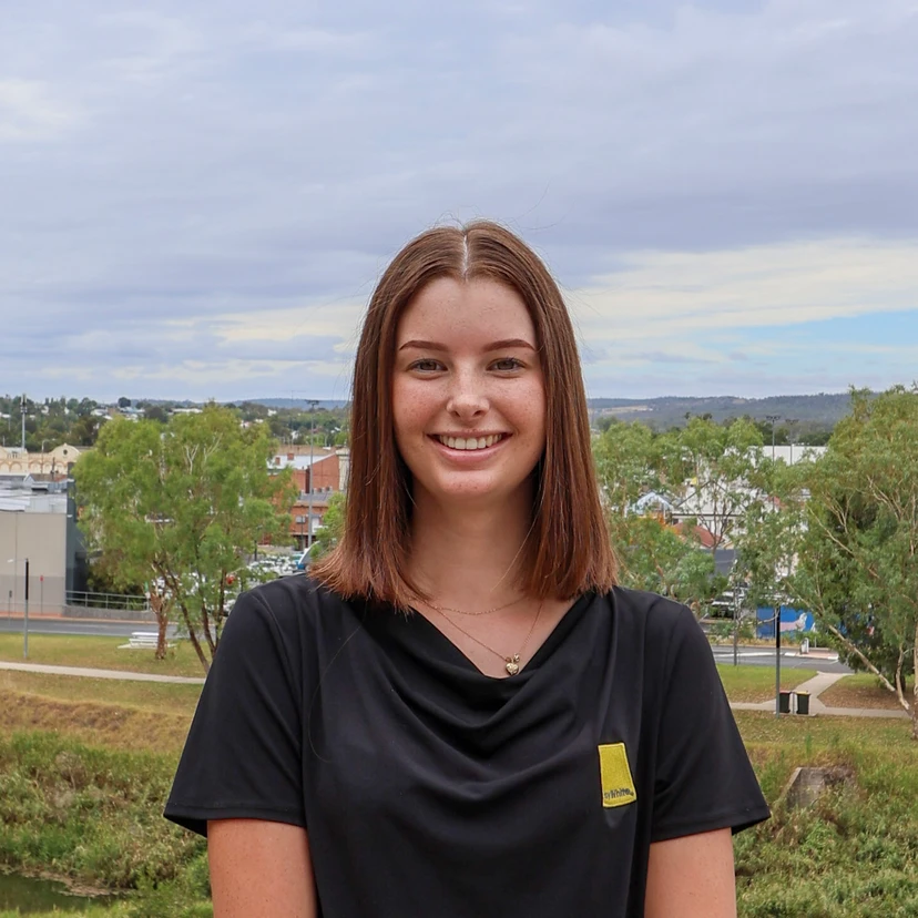 Jessica Moore - Real Estate Agent