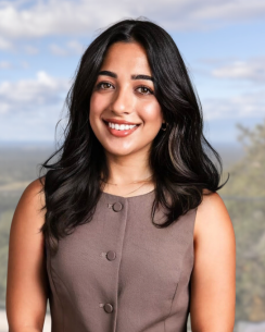 Nicole Axiaq - Real Estate Agent