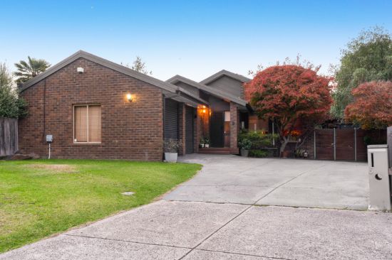 5 Hall Court, Meadow Heights, Vic 3048