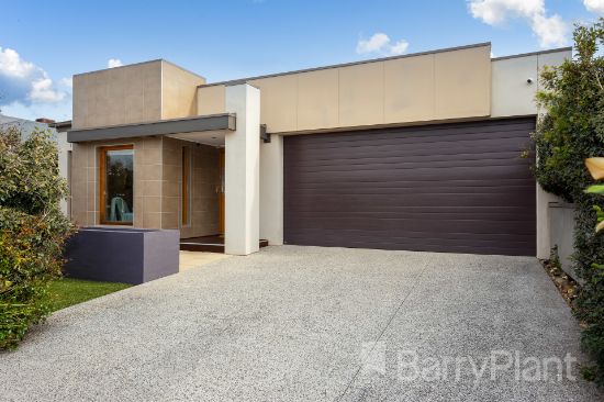 5 Hugo Drive, Point Cook, Vic 3030