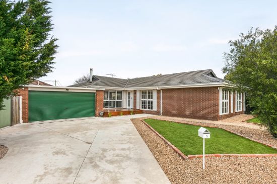 5 Intervale Drive, Avondale Heights, Vic 3034