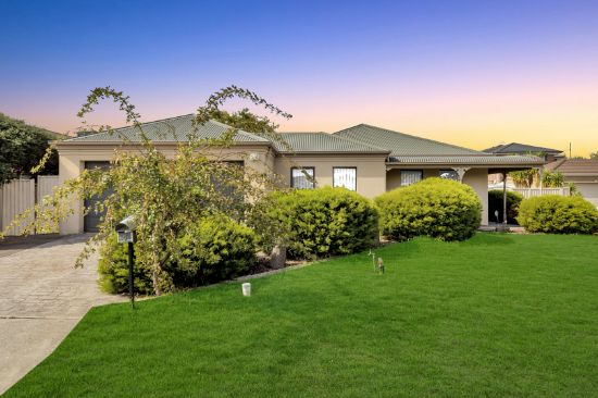 5 Langbourne Court, Point Cook, Vic 3030