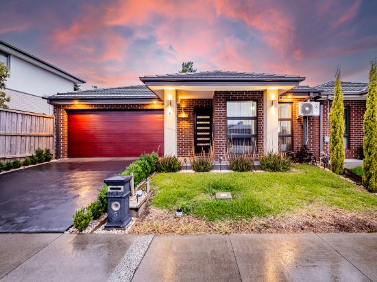 5 Madeira Drive, Clyde North, Vic 3978