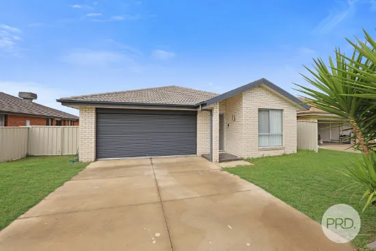 5 Rosehill Pl, Hillvue, NSW, 2340