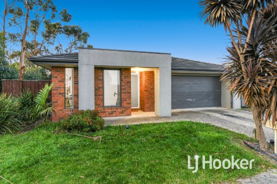 52 Devine Drive, Pakenham, Vic 3810