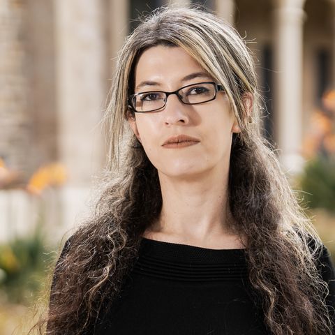 Rozana Xama - Real Estate Agent