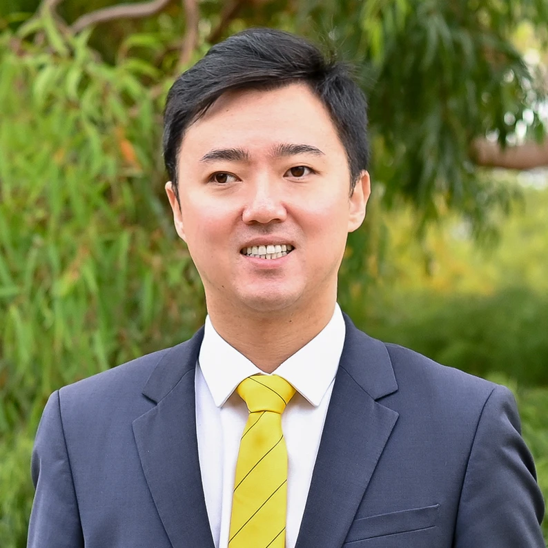 Andy Zhang - Real Estate Agent