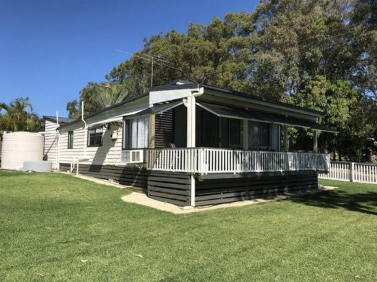 54  High Central Road, Macleay Island, Qld 4184
