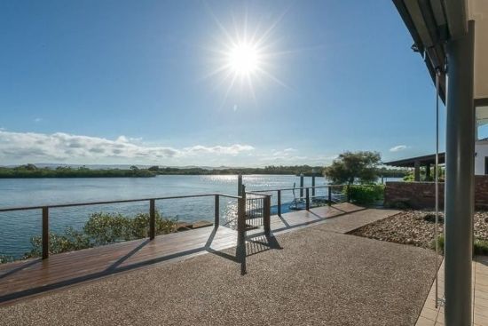 54 Tradewinds Ave, Paradise Point, Qld 4216