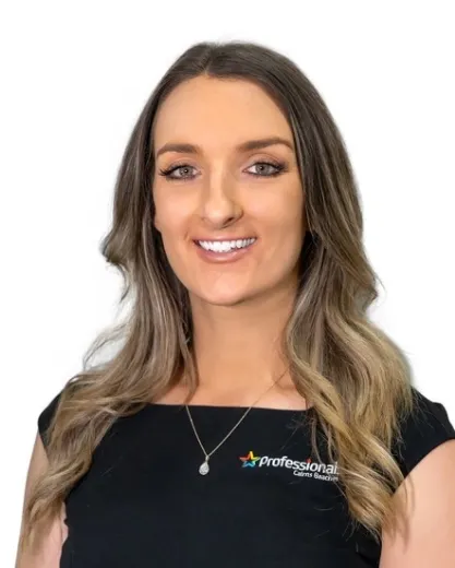 Stephanie Ruth - Real Estate Agent at Professionals Cairns Beaches - Smithfield