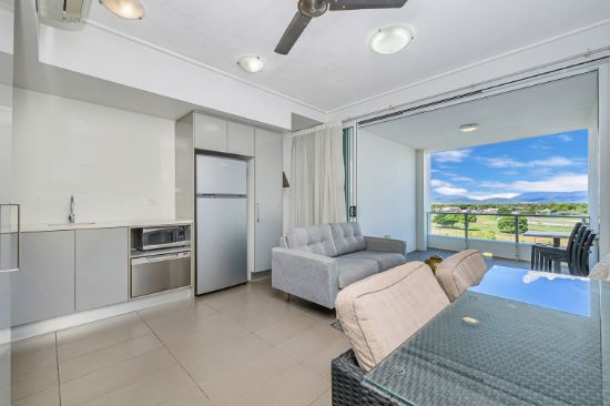 57/2-4 Kingsway Place, Townsville City, Qld 4810