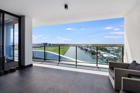 5802/5 Harbour Side Court, Biggera Waters, Qld 4216