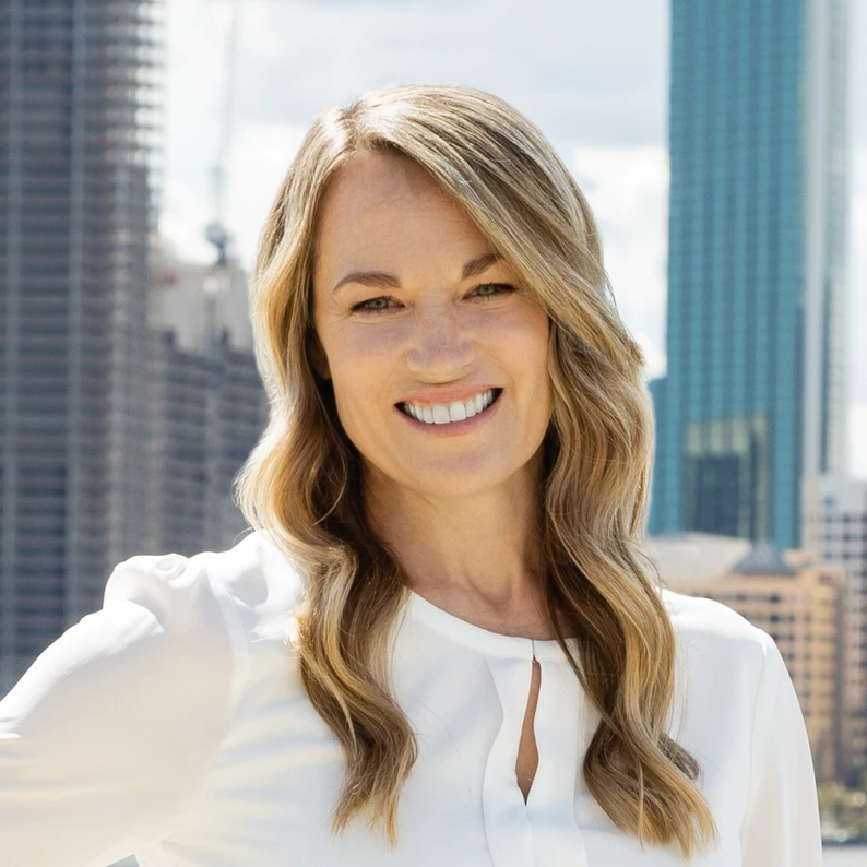 Vicki Rizo - Real Estate Agent