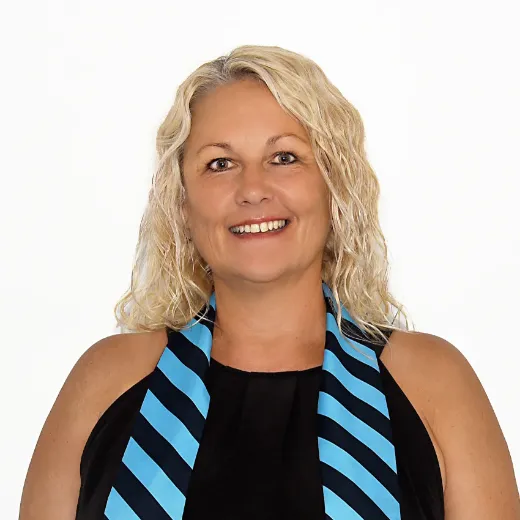 Shelley  Coombe - Real Estate Agent at Harcourts - Arundel