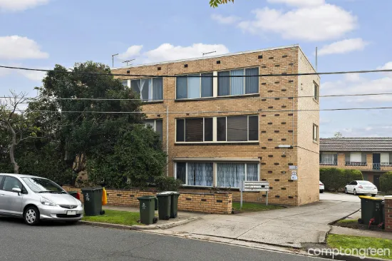 6/2 Stenhouse Ave, Brooklyn, VIC, 3012