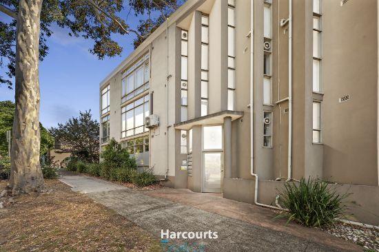 6/4 Witchwood Close, South Yarra, Vic 3141