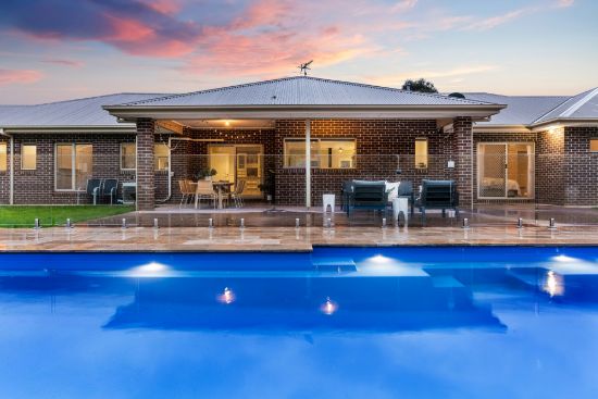 6 Chesterfield Drive, Wandong, Vic 3758