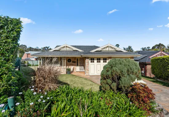 6 Toohey Cv, Eleebana, NSW, 2282