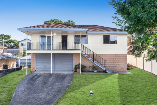 6 Yass Street, Carina, Qld 4152