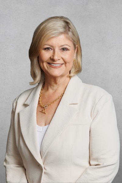 Chrissie Hanich - Real Estate Agent
