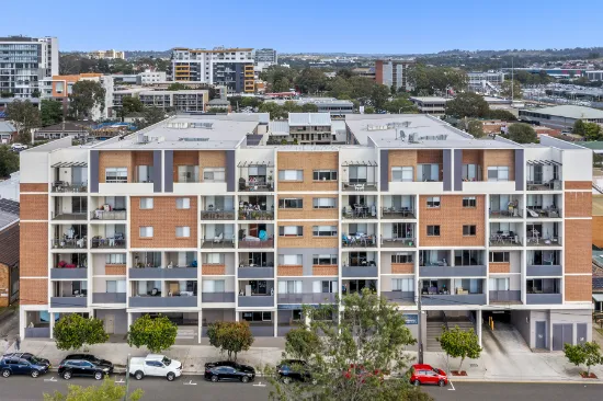 61/3-9 Warby Street, Campbelltown, NSW, 2560