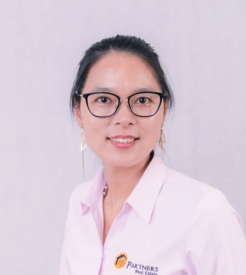 Angela Qiuling Zhang - Real Estate Agent