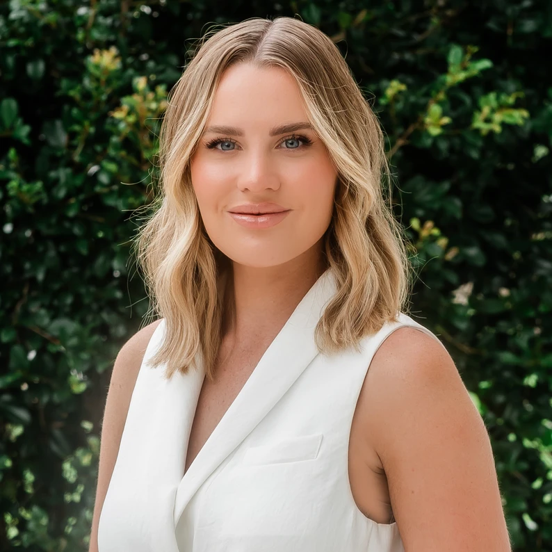 Kirstin Cowie - Real Estate Agent