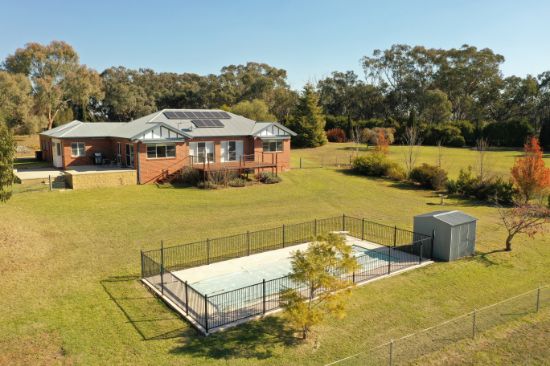 63 Normans Road, Young, NSW 2594