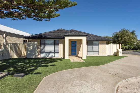 64 Bancoura Parkway, Secret Harbour, WA 6173