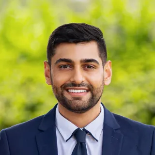 Mo Ebrahim - Real Estate Agent