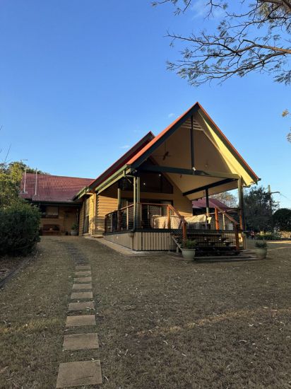 655 Clear Mountain Road, Clear Mountain, Qld 4500