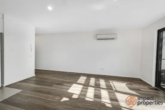 Live in it or Rent it out - Spacious Apartment near Light Rail Stop & Shops !