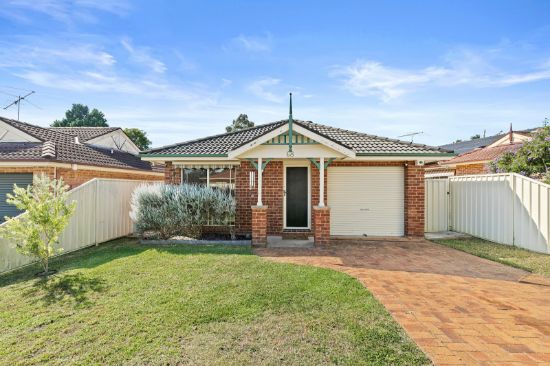 68 Carbasse Crescent, St Helens Park, NSW 2560