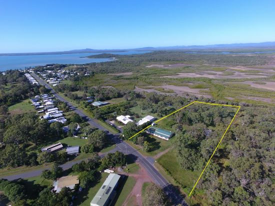 684 Armstrong Beach Road, Armstrong Beach, Qld 4737