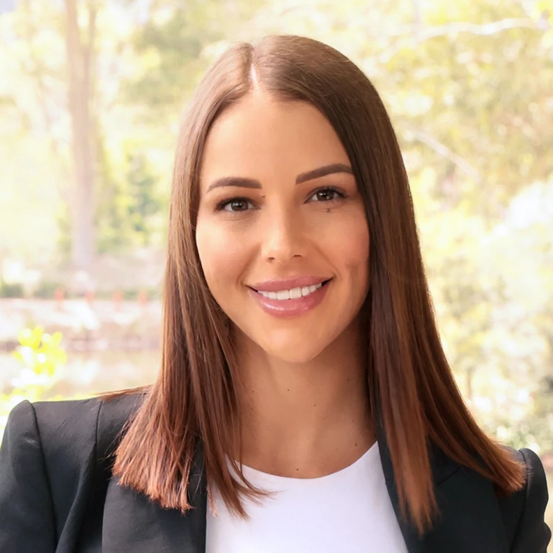 Jasmyn Calgaro - Real Estate Agent