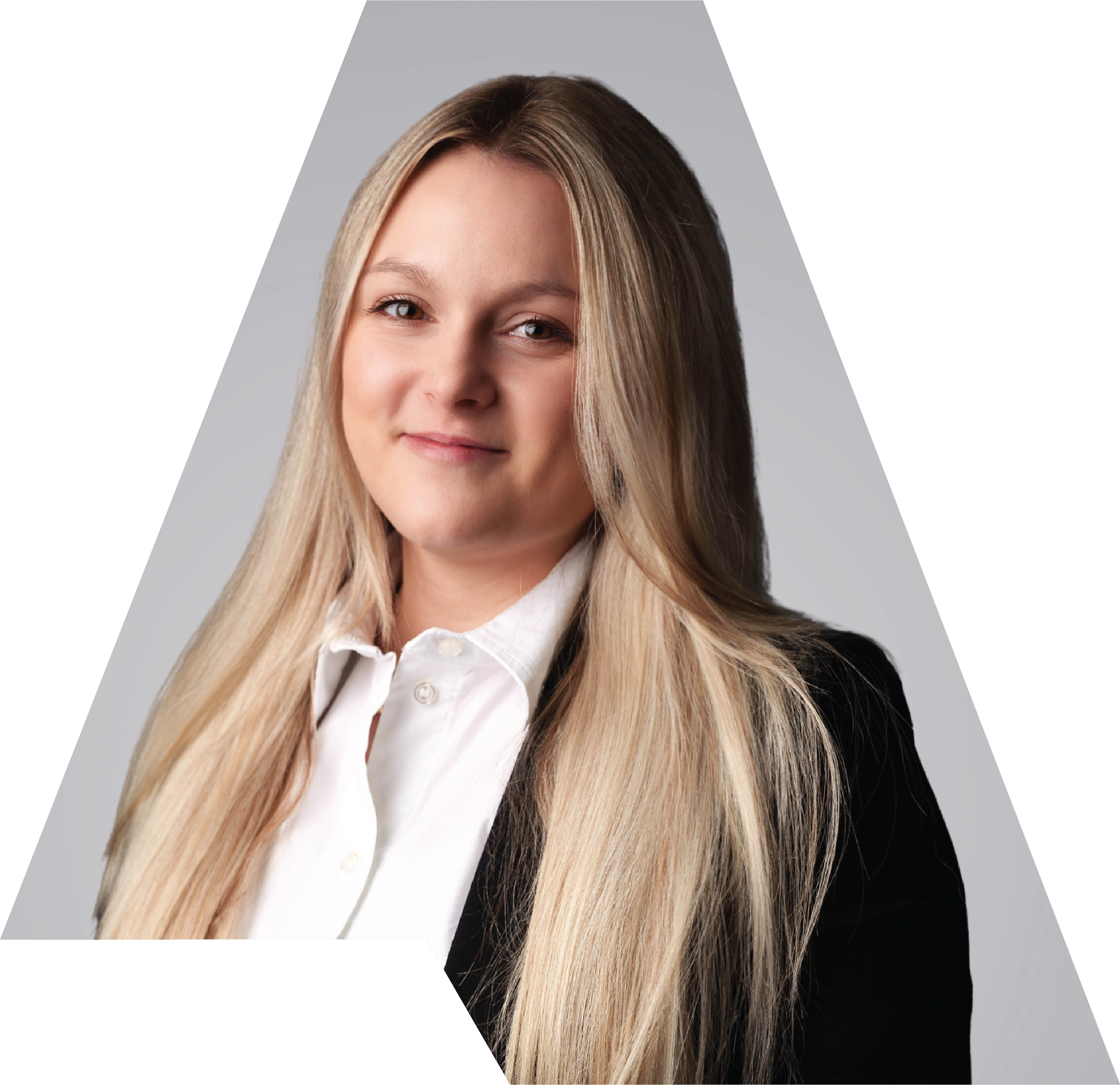 Sophie McQuinlan - Real Estate Agent