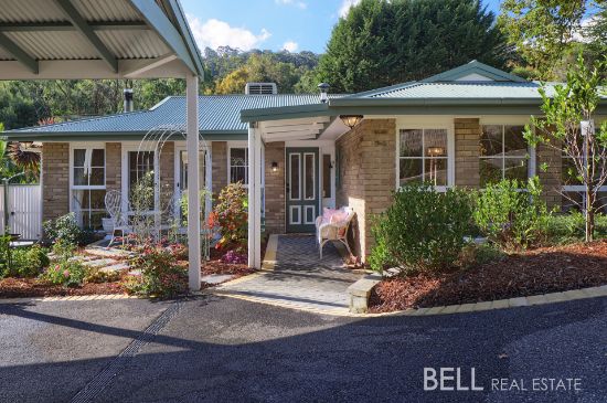 7 Batesleigh Road, Selby, Vic 3159