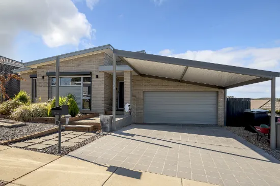 7 Bieundurry St, Bonner, ACT, 2914