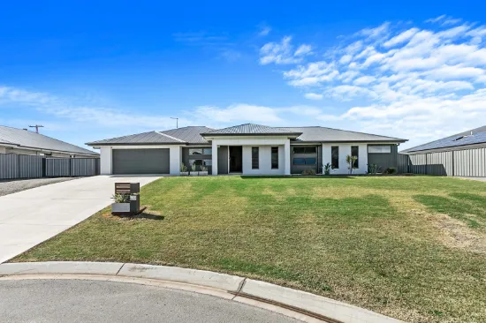 7 Catalina Court, Booral, QLD, 4655