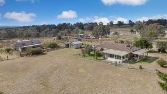 7 Everton Vale Road, Rocky River, NSW 2358