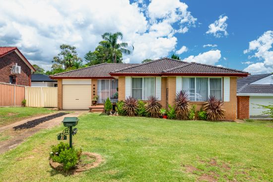 7 Kitava Place, Glenfield, NSW 2167