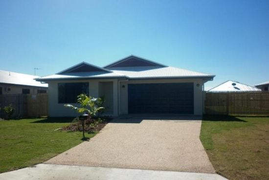7 Peregrine Avenue ROSEWOOD ESTATE, Kelso, Qld 4815