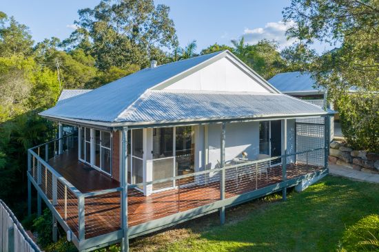 7 Sherborne Place, Chapel Hill, Qld 4069