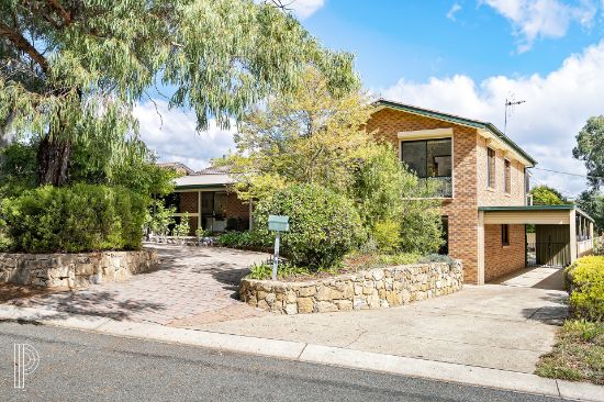 7 Tuckey Place, Stirling, ACT 2611